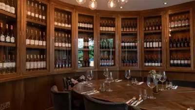Best Pubs in Clapham: The Windmill