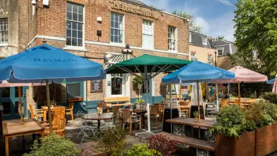 Best Pubs in Clapham: The Windmill