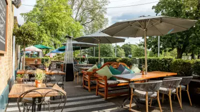 Best Pubs in Clapham: The Windmill