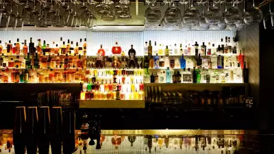 St James Bar at the Hotel Sofitel