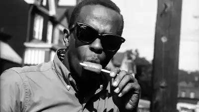 ‘Sunglasses and a popsicle, Pittsburgh, Pennsylvania, 1960’