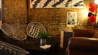 Juju&rsquo;s Bar & Stage
