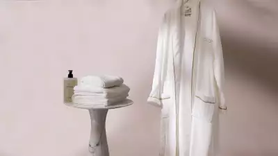 Lusso lifestyle Egyptian bath Towels and unisex cotton robes