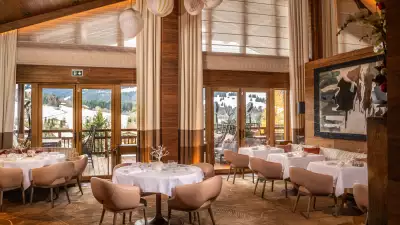Four Seasons Meg&egrave;ve