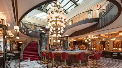 Cafe de Paris