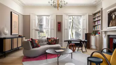 An Islington townhouse sitting room by Mia Karlsson