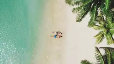 Paradise Cove – The Cove Beach