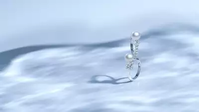 Mikimoto Lumière Perle engagement rings