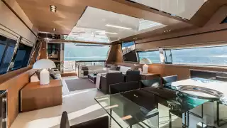 RIVA 122 MYTHOS