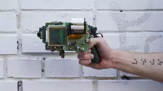 8-Bit Instant Photo Gun