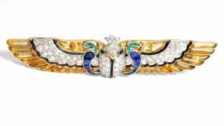 Cartier Egyptian revival borroch in the form of a winged scarab with rearing cobras. Image courtsey of Sandra Cronan
