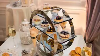 St Ermin’s unlimited champagne tea