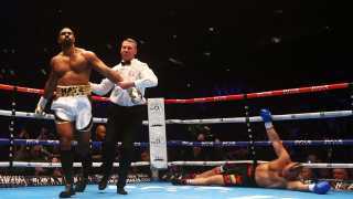 David Haye beats Mark de Mori on his return to boxing