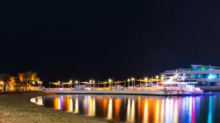 Four Seasons Doha at night