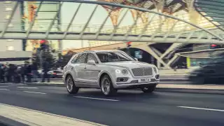 BENTLEY BENTAYGA HYBRID