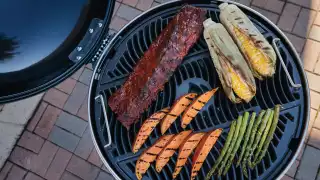 Napoleon Pro Charcoal Grill barbecue review