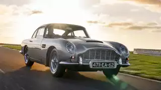 Aston Martin Goldfinger DB5 Continuation