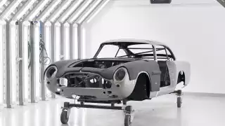 Aston Martin Goldfinger DB5 Continuation