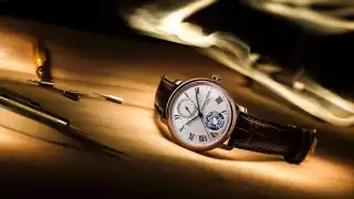 The Frederique Constant Slimline Monolithic Manufacture, featuring its new FC-810 movement and silicon oscillator