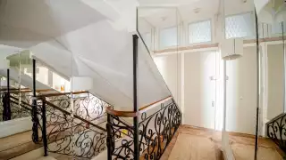 London Airbnb: EATON PLACE, Belgravia