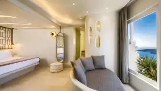 Athina Luxury Suites