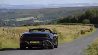 Aston Martin Vanquish Volante