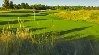The Grove golf resort and spa &ndash; London's best golf courses