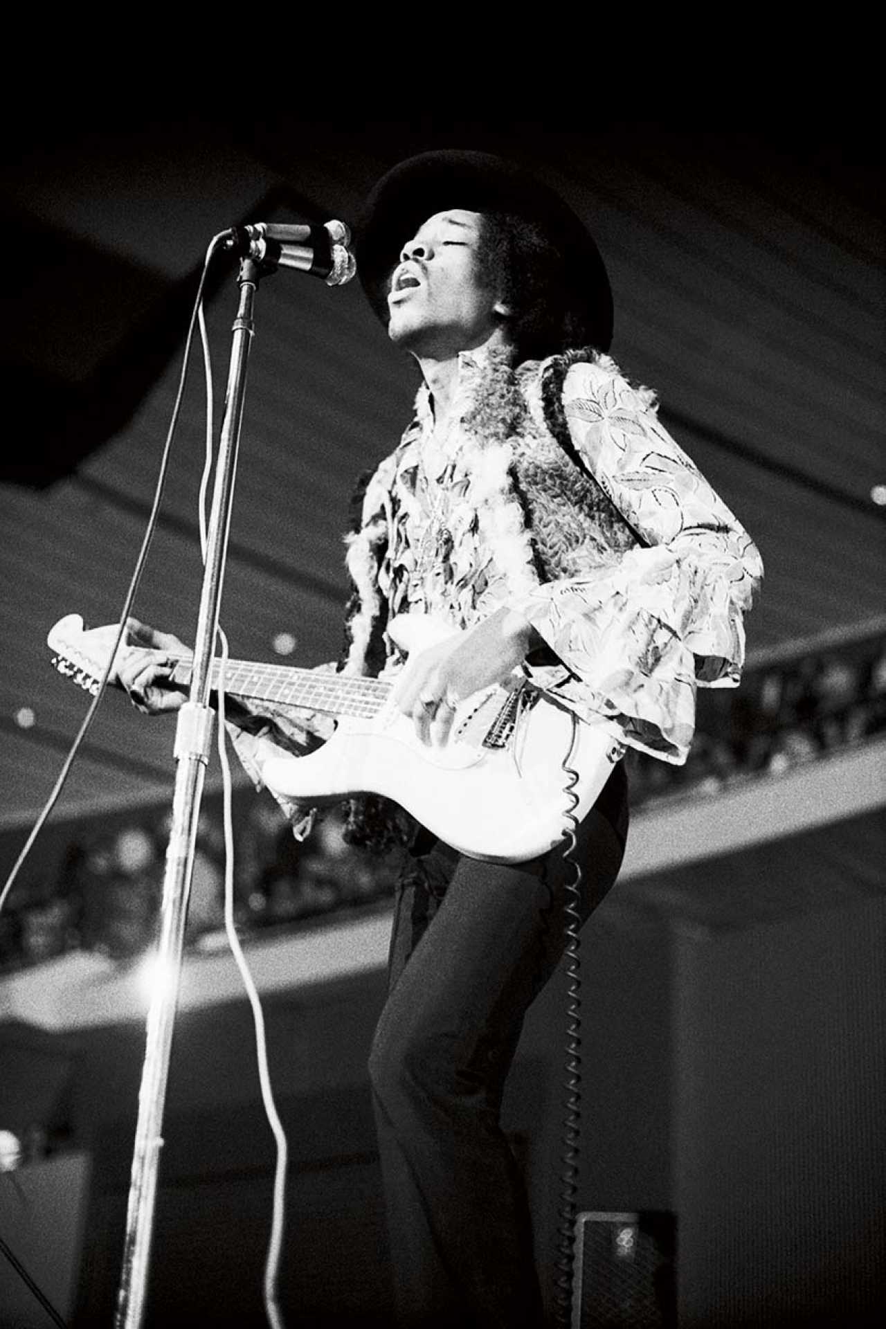 Hey singer man