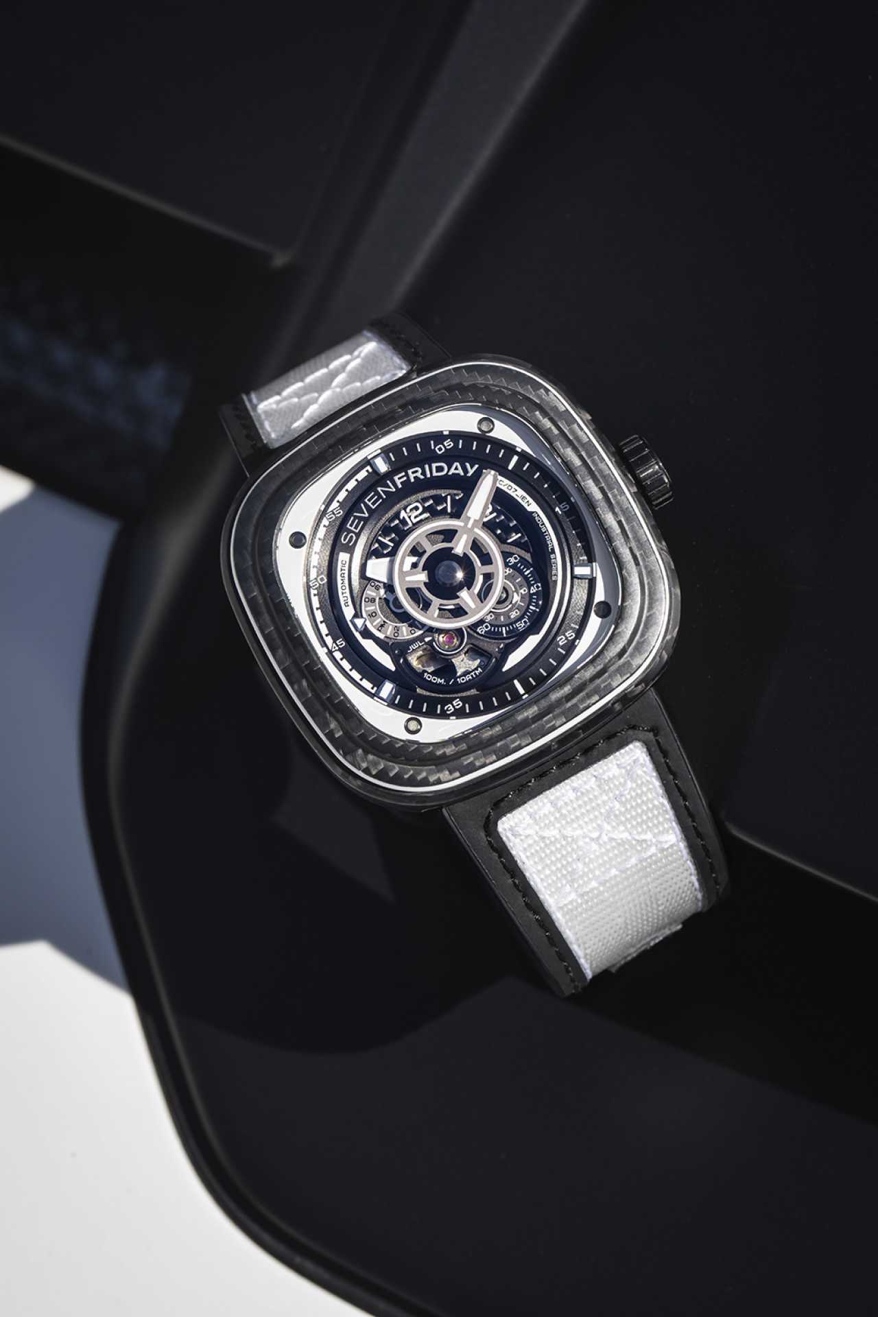 SevenFriday P3C/07 White Carbon