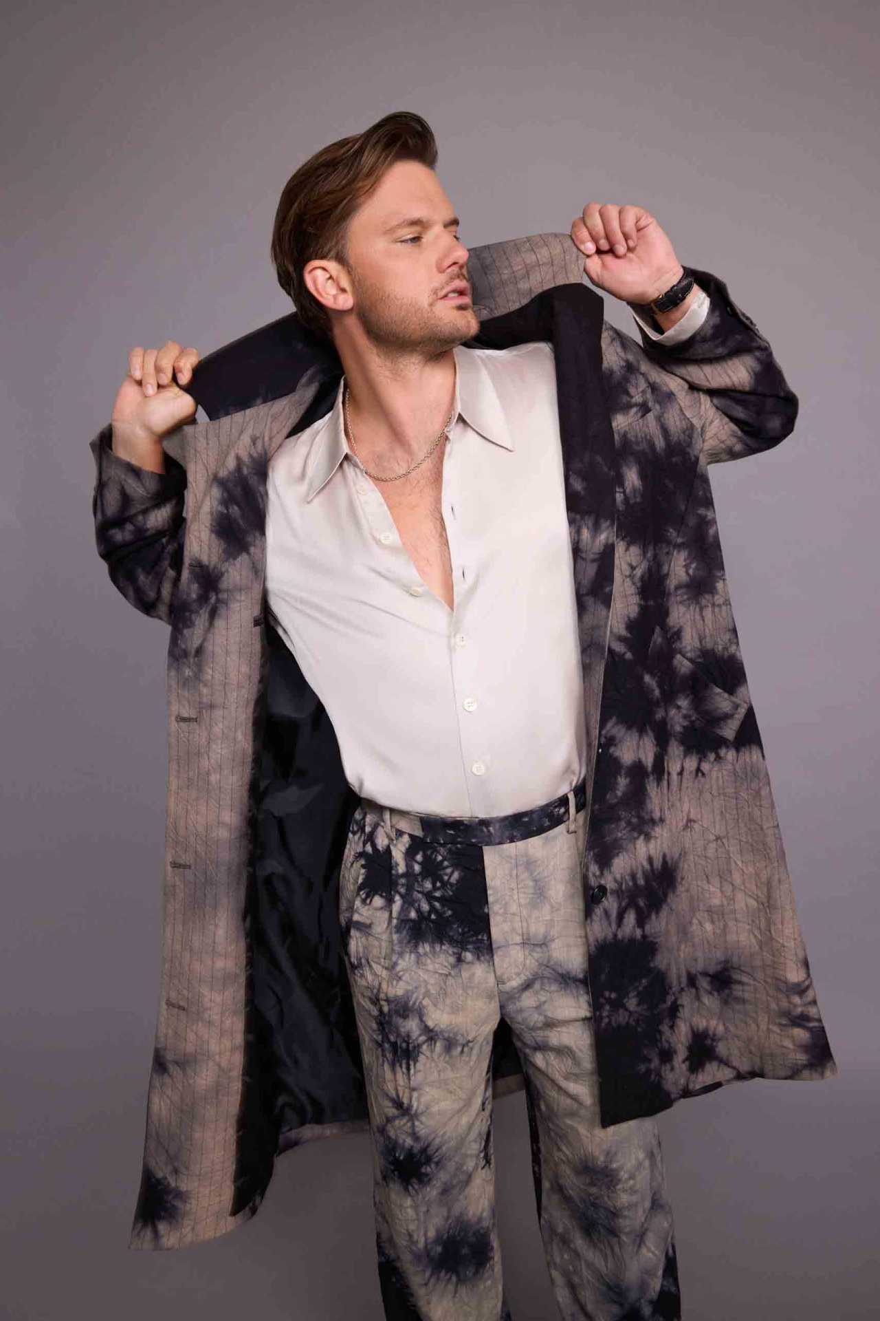 Jeremy Irvine