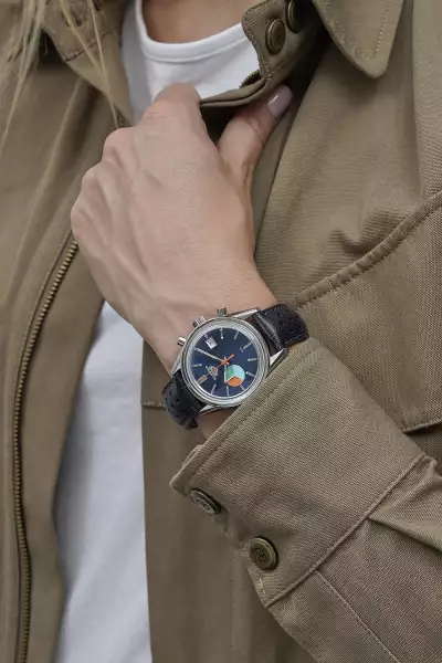 RETROSPECTIVE 2000 2020 Lot 273 Tag Heuer x HODINKEE Skipper Limited Edition