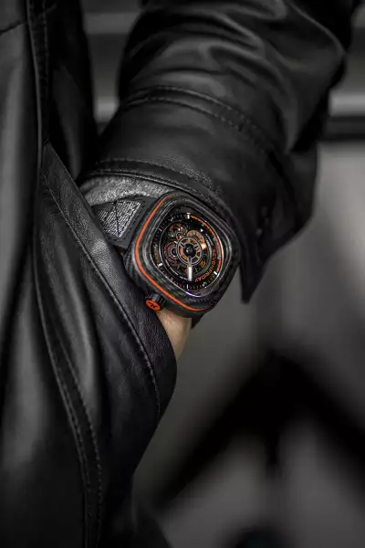 SevenFriday P3C/09 Orange Carbon