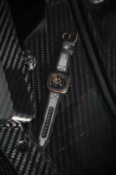 SevenFriday P3C/09 Orange Carbon