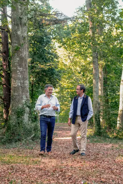 Tristan Le Lous with Ch&acirc;teau Cantenac Brown winemaker Jos&eacute; Sanfins