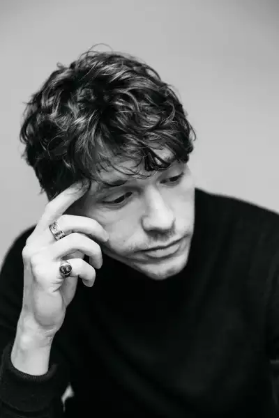 Billy Howle