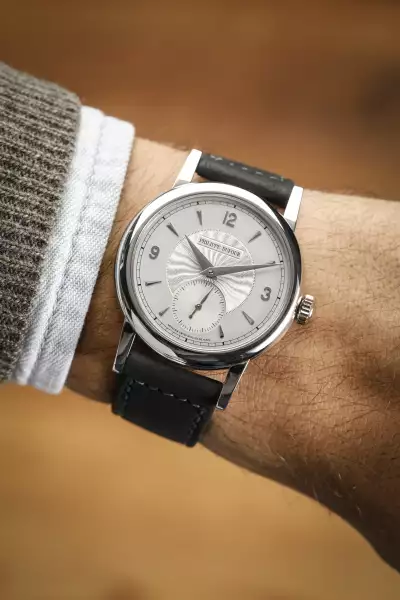 Philippe Dufour Simplicity (37mm) platinum number 57 &ndash; up for auction at Phillips Auction House