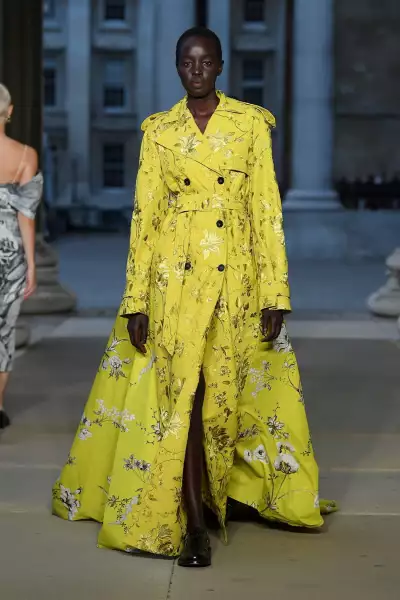 ERDEM SS23 catwalk show
