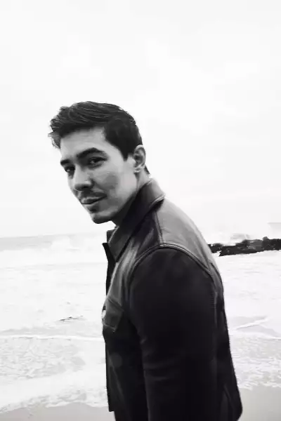 Lewis Tan