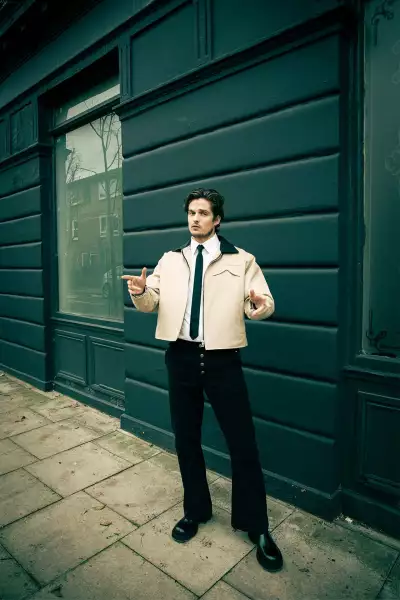 Daniel Sharman