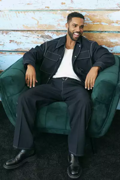 Lucien Laviscount