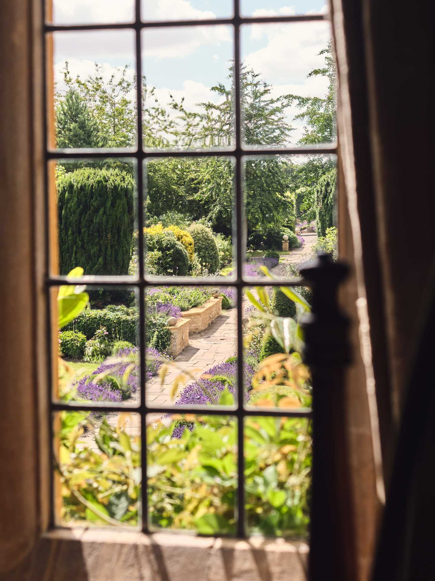 Le Manoir's stunning gardens