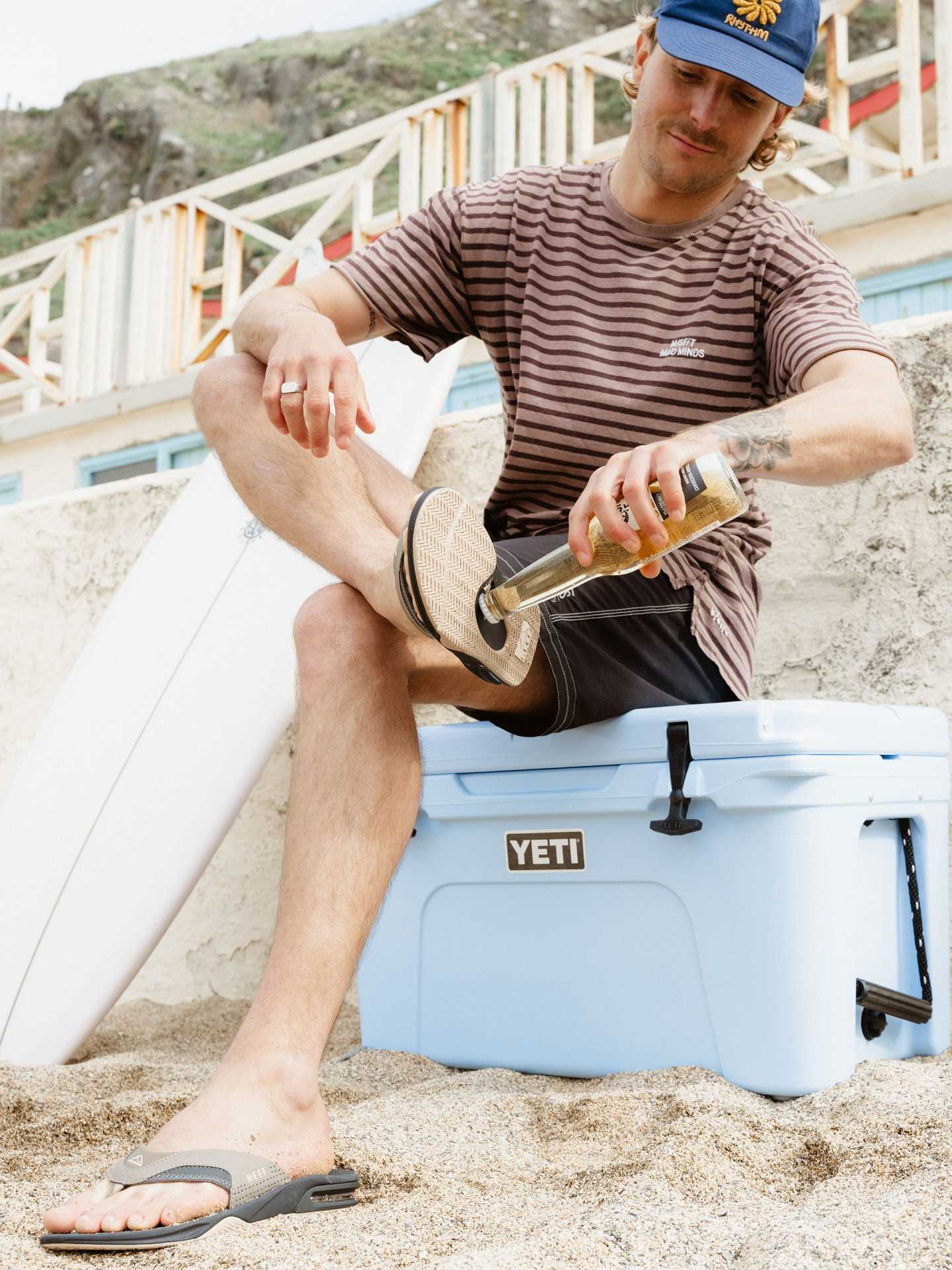 Model wearing REEF sandals Model wearing REEF sandals