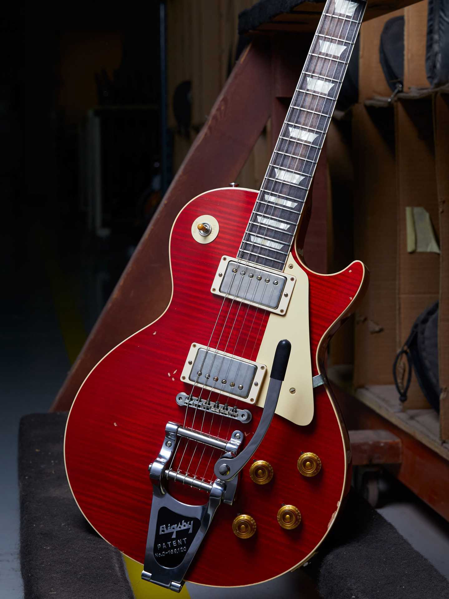 Ageing a Gibson guitar