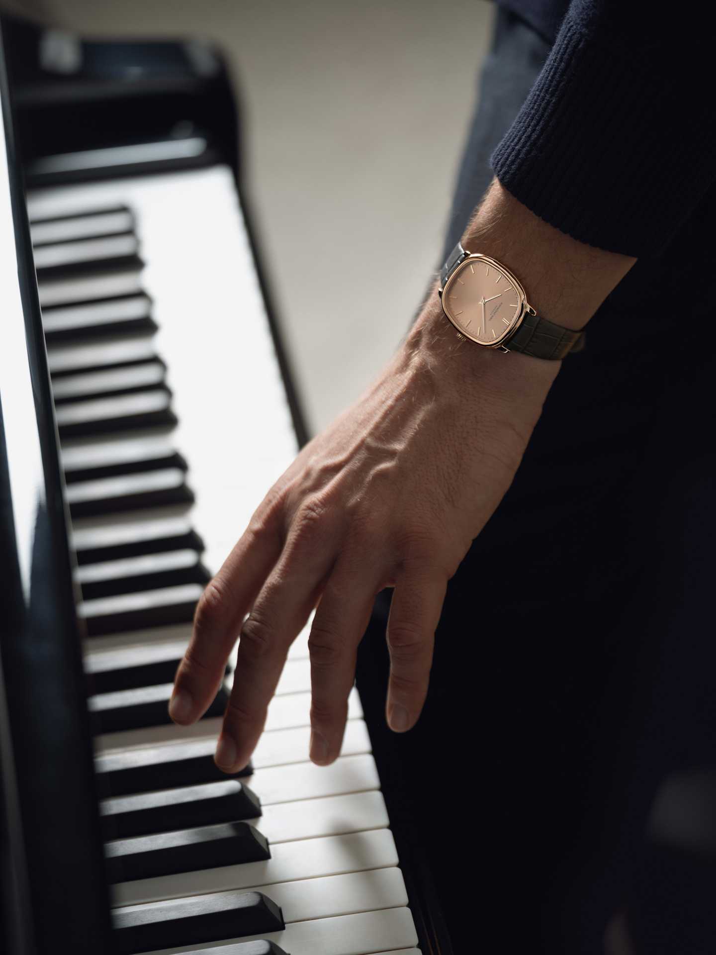 Raymond Weil Toccata Heritage oval dress watch