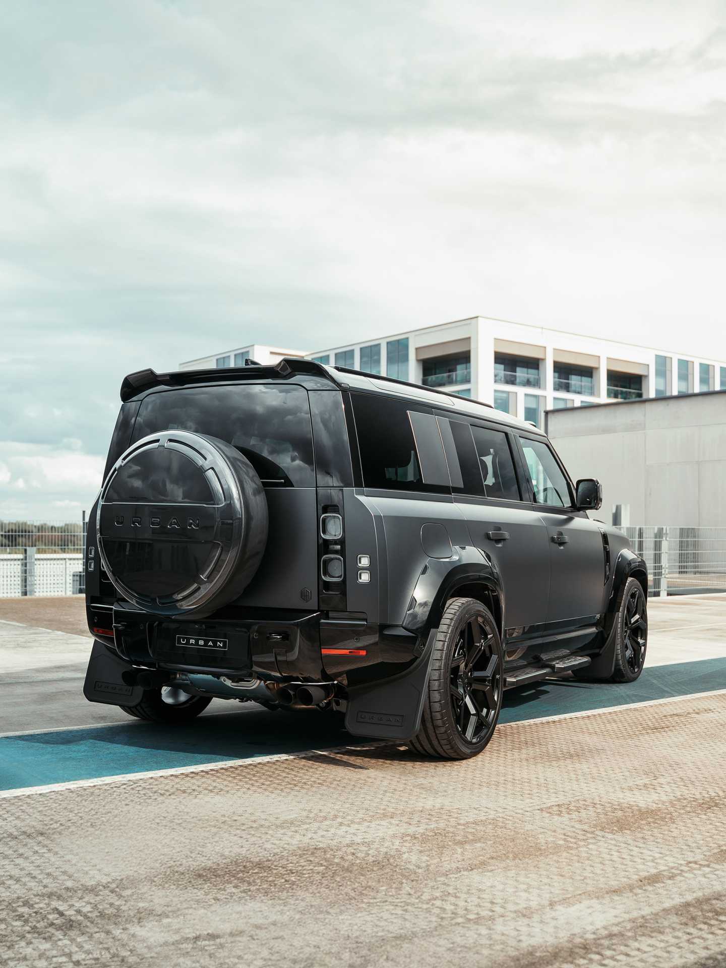 Urban Automotive Land Rover Defender