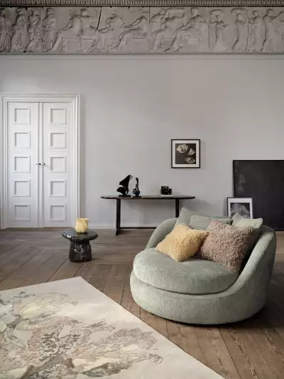 &Oslash; Lounge Chair