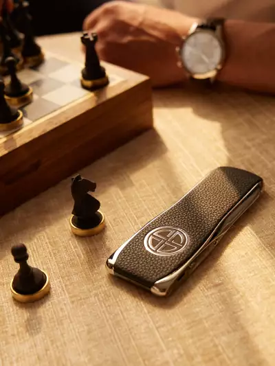 XOR phone