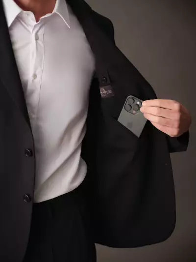 Emigr&eacute; C-suite All-Season Blazer