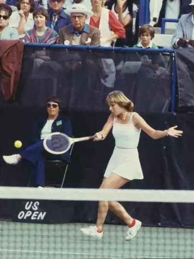American tennis player Chris Evert competing in the final of the US Open Tennis Championships at Flushing Meadows Stadium, New York, September 10th 1978. She is playing against Pam Shriver. (Photo by UPI/Bettmann Archive/Getty Images)