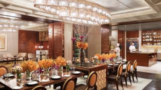 Four Seasons Hotel in Mumbai, India Four Seasons Hotel in Mumbai, India